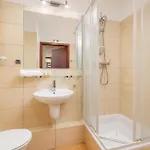 On The Parseta River By Renters Aparthotel