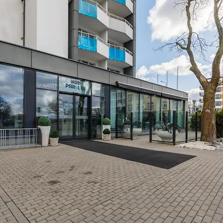 On The Parseta River By Renters